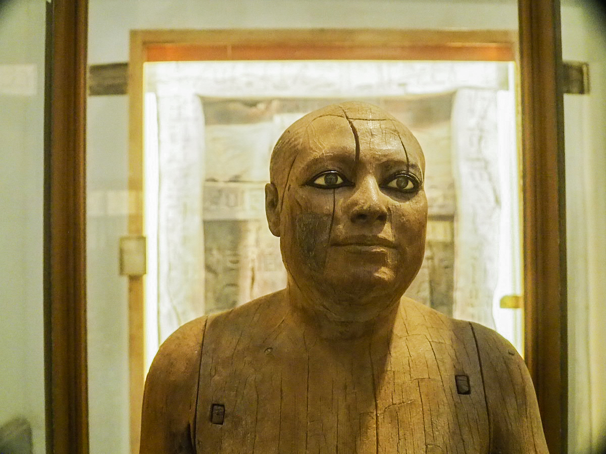 MUSEO EGIPCIO DETALLE ESTATUA KA-AAPER