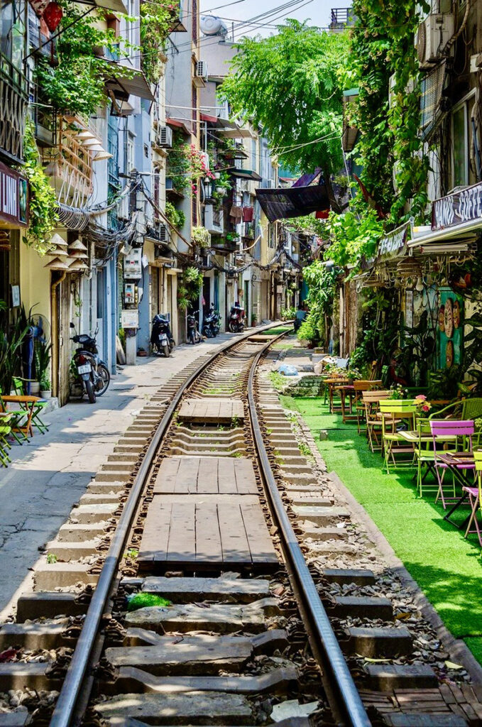 Lê Duân calle del tren Hanói