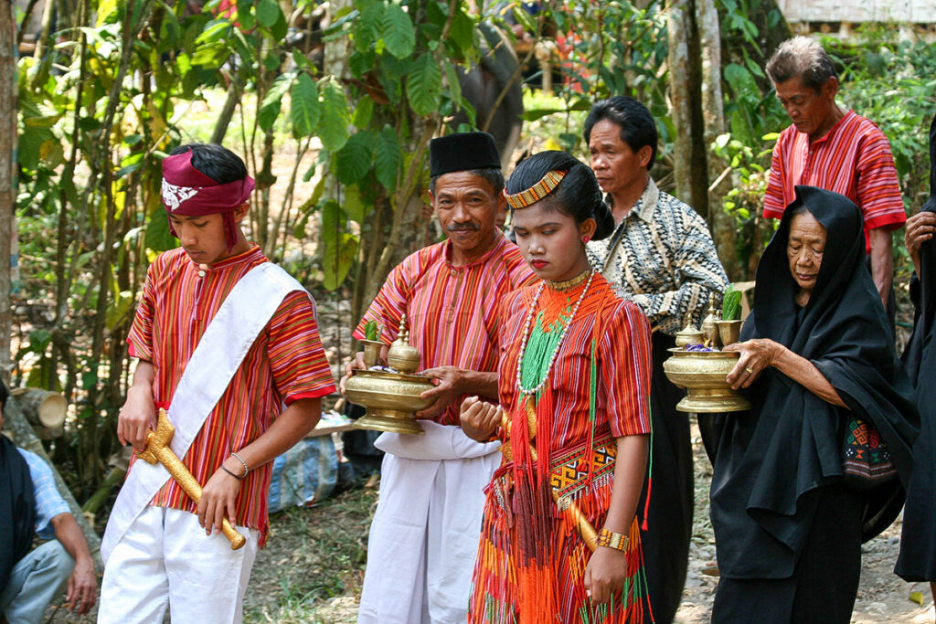EXPEDICION FOTOGRAFICA A SULAWESI & JAVA